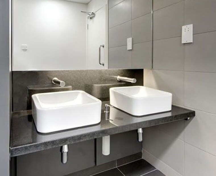 Attached Bathroom, andheri east Commercial Office Space 3409 Sq.Ft. In Andheri East Mumbai 10534530