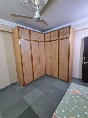 Room in 4 BHK Penthouse at Memnagar – for Rent