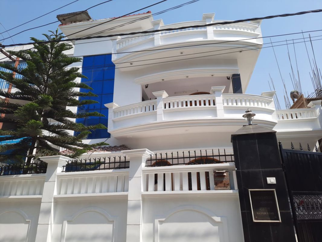 3 BHK 1400 Sq.Ft. Builder Floor in Rajpur Road