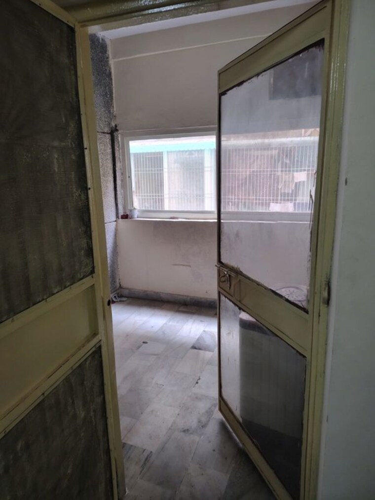 Bathroom, shipra-suncity 2 Bedroom 760 Sq.Ft. Apartment In Vaibhav Khand Ghaziabad 10534576