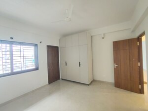 Room in 3 BHK Builder Floor at Hsr Layout – for Rent
