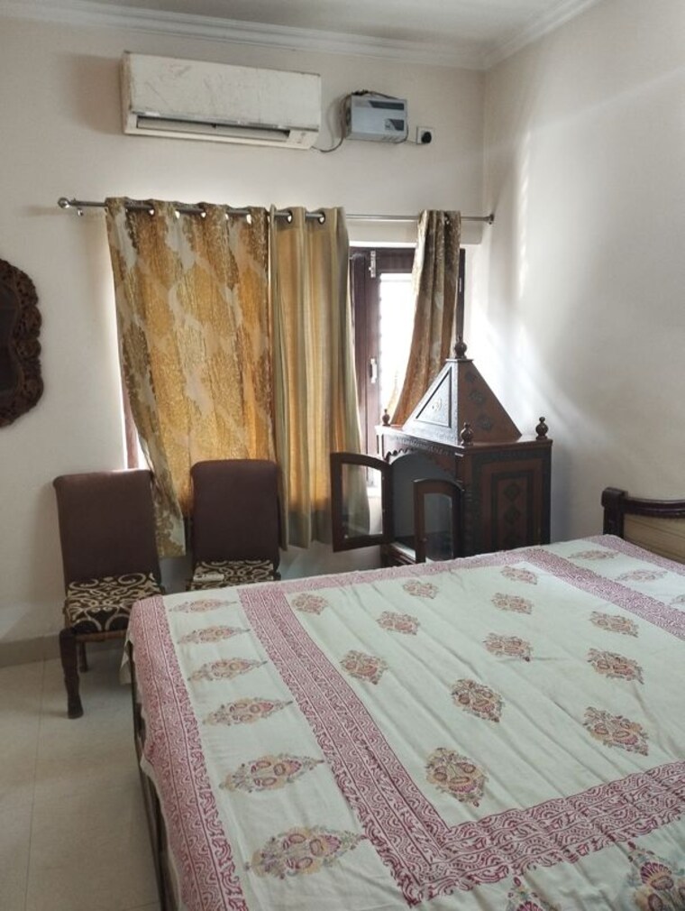 Bedroom, sector 14 3 Bedroom 263 Sq.Yd. Independent House In Sector 14 Sonipat 10534584