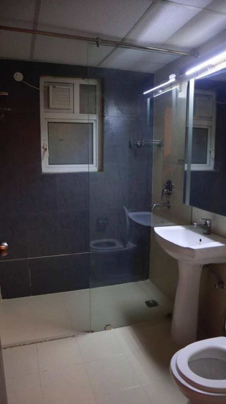Bathroom, hero-homes-gurgaon 2 Bedroom 1099 Sq.Ft. Apartment In Sector 104 Gurgaon 10534602