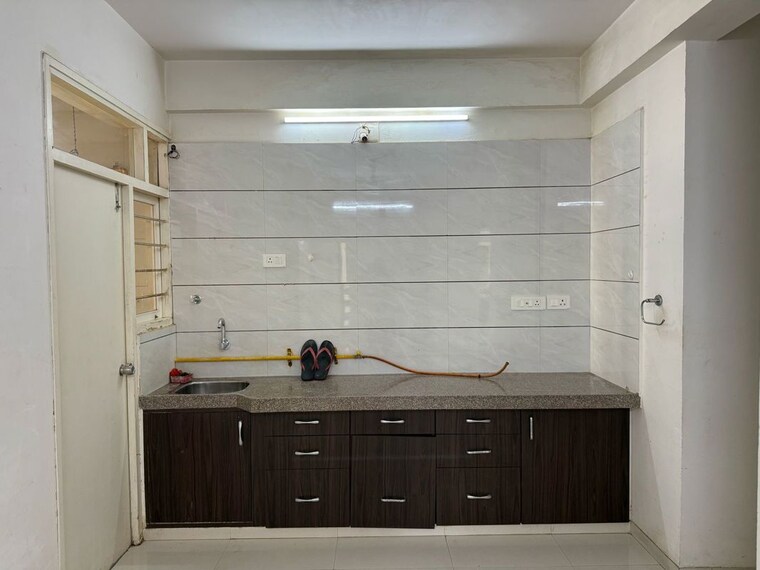 undefined, zundal 3 Bedroom 1500 Sq.Ft. Apartment In Zundal Ahmedabad 10534593