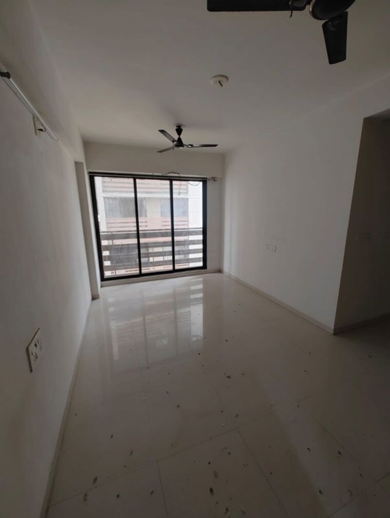 Room, zundal 3 Bedroom 1500 Sq.Ft. Apartment In Zundal Ahmedabad 10534593