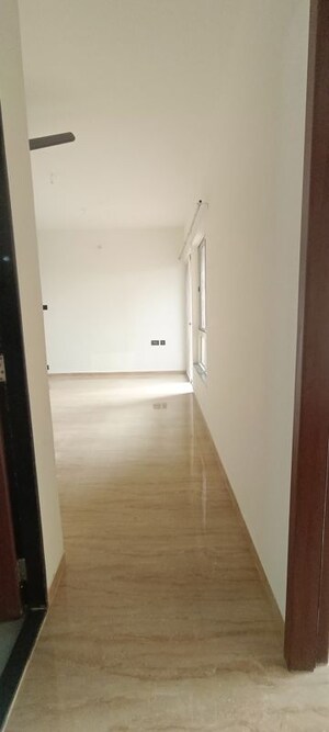 Building Lobby in 2 BHK Apartment at VTP Beaumonde, Kharadi – for Rent