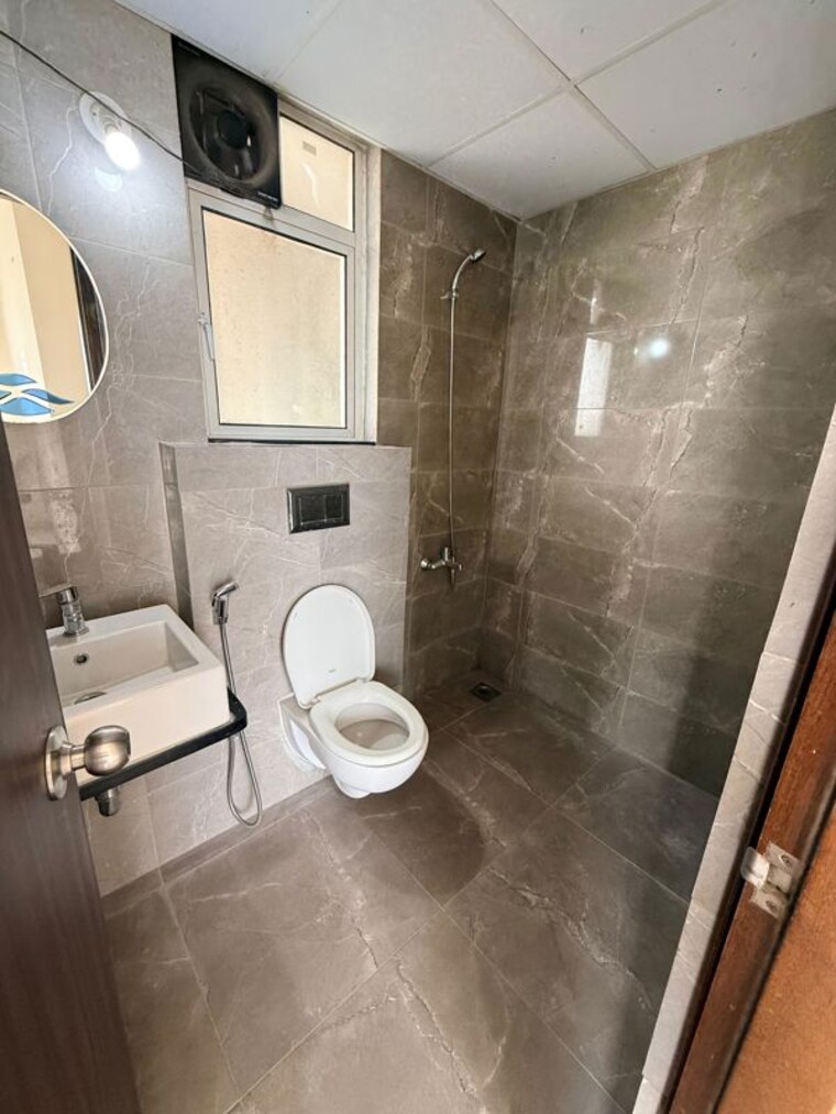 Bathroom, mahindra-antheia 2 Bedroom 680 Sq.Ft. Apartment In Pimpri Pune 10534644