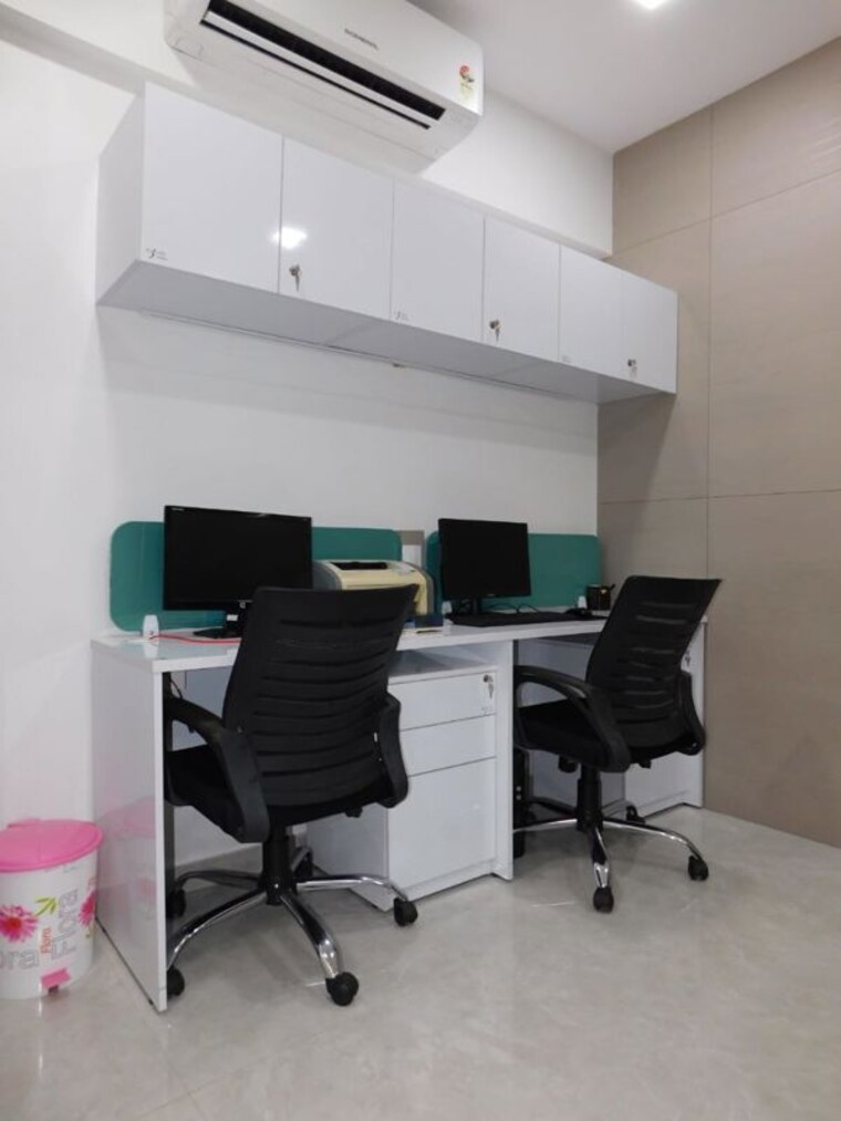 Team Area, sion Commercial Office Space 700 Sq.Ft. In Sion Mumbai 10534673