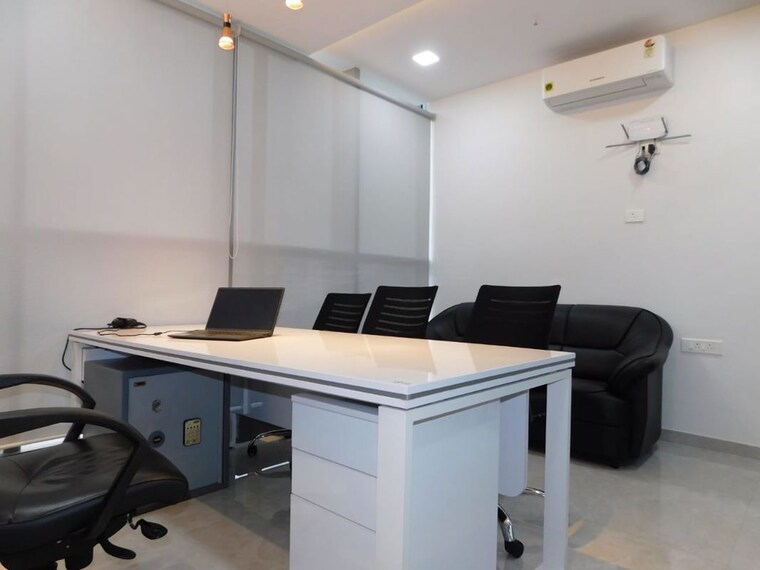 Team Area, sion Commercial Office Space 700 Sq.Ft. In Sion Mumbai 10534673