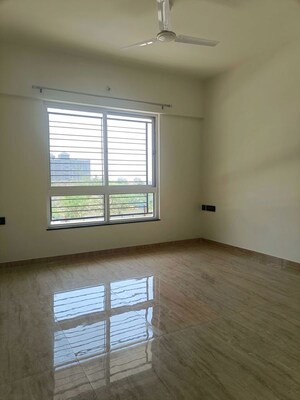 Room in 3 BHK Apartment at VTP Beaumonde, Kharadi – for Rent