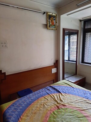 Bedroom in 2 BHK Apartment at Panchsheel CHS Malad, Malad East – for Rent