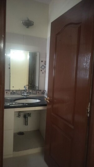 Attached Bathroom in 3 BHK Apartment at Balapur – for Rent
