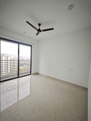 Room in 2 BHK Apartment at Risland The Icon, Dhokali – for Rent