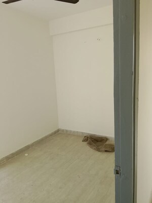 Room in 2 BHK Apartment at Signature Global Solera 2, Sector 107 – for Rent