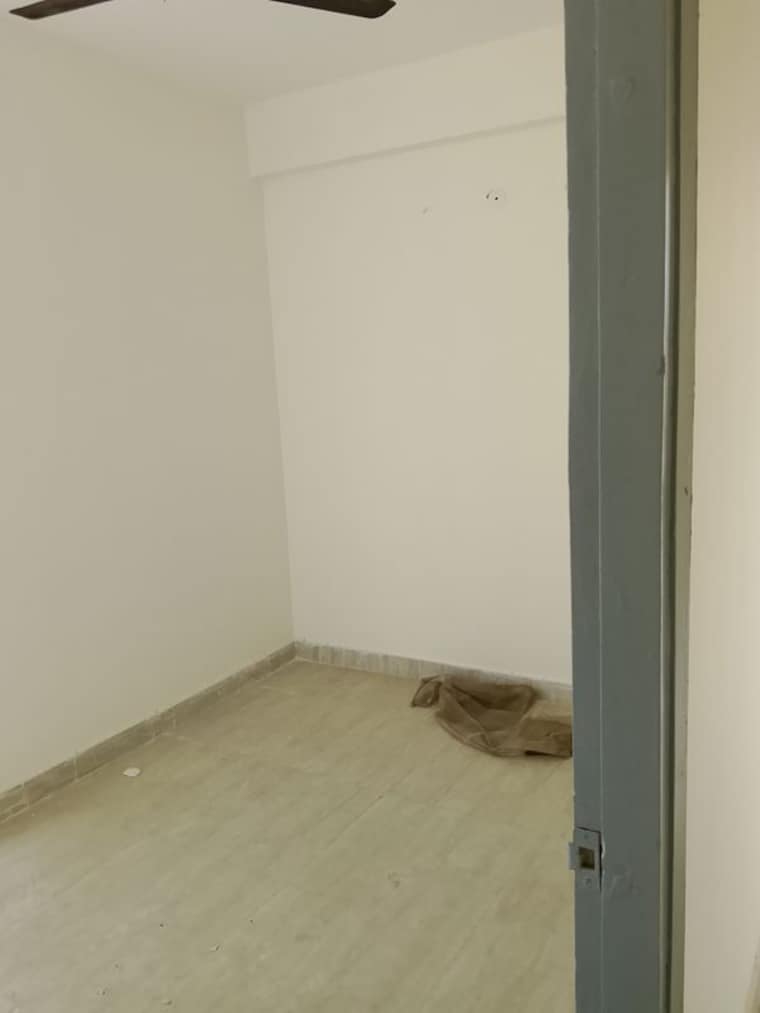Room, signature-global-solera-2 2 Bedroom 620 Sq.Ft. Apartment In Sector 107 Gurgaon 10534765