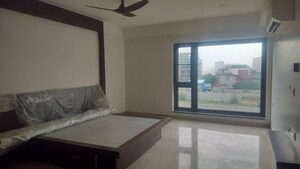 Room in 4 BHK Builder Floor at Jubilee Hills – for Rent
