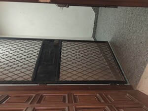 Furnished Amenities in 3 BHK Builder Floor at East Of Kailash – for Sale