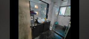 Team Area in 2 BHK Apartment at Kalpataru Paramount, Kapur Bawdi – for Rent