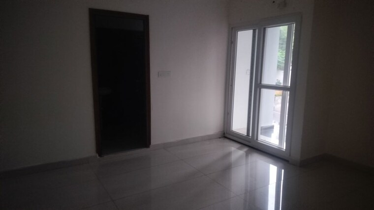 Room, jubilee hills Commercial Office Space 3000 Sq.Ft. In Jubilee Hills Hyderabad 10534867