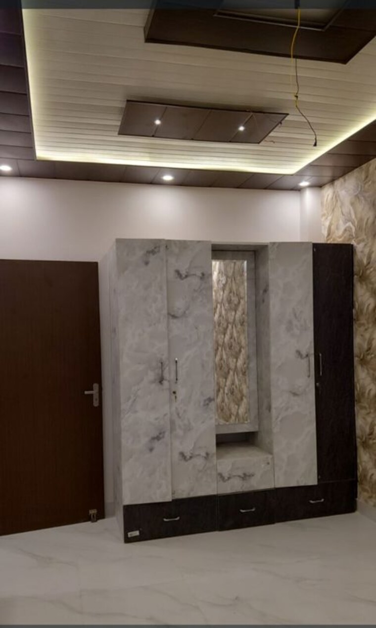 Room, indira nagar 3 Bedroom 1000 Sq.Ft. Villa In Indira Nagar Lucknow 10534870