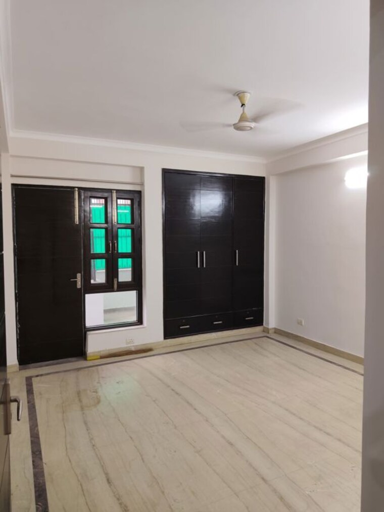 Room, sector 44 3 Bedroom 450 Sq.Mt. Villa In Sector 44 Noida 10534980
