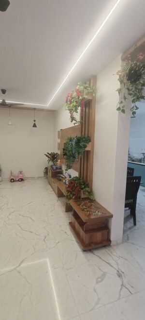 Living Room in 3 BHK Apartment at Bhosle Paradise, Bhosale Nagar – for Rent