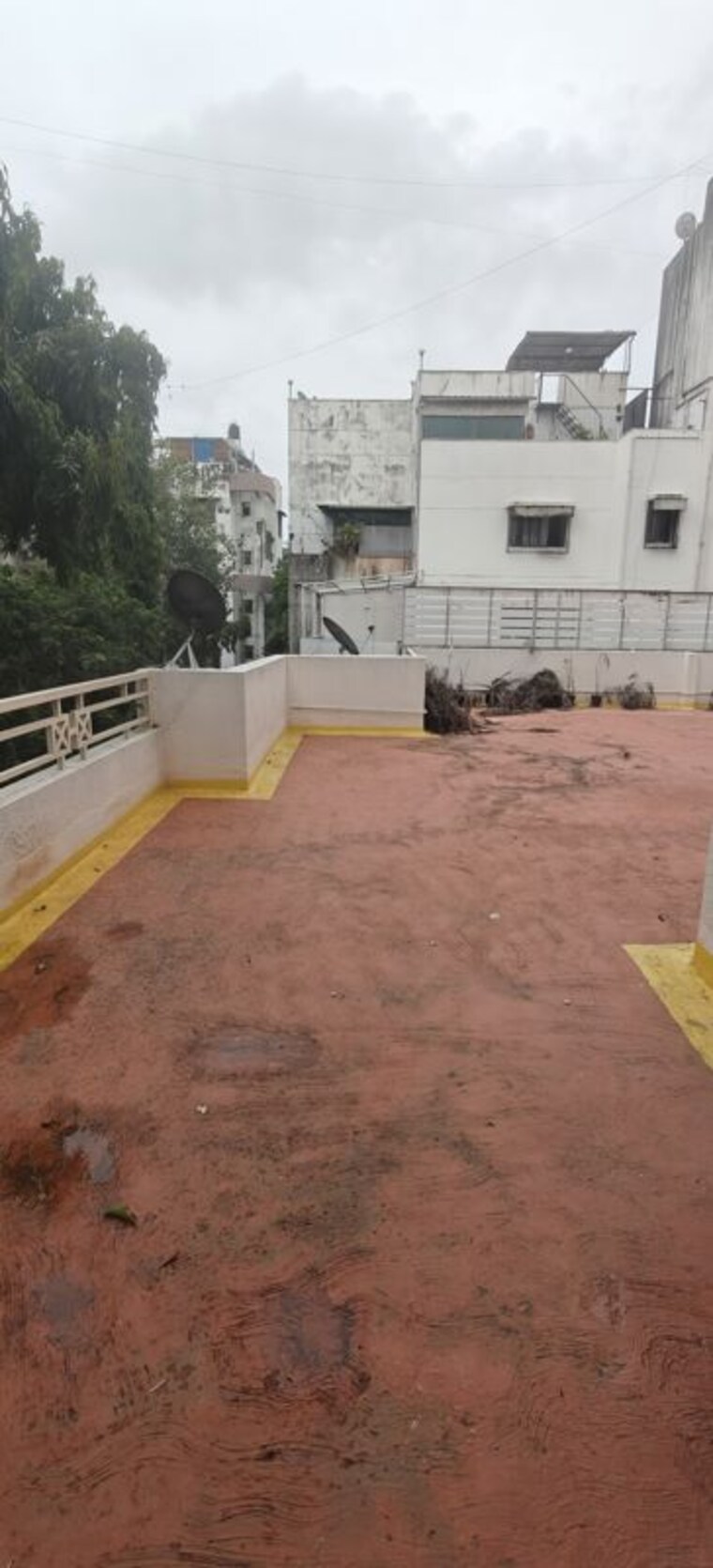Balcony, bhosle-paradise 3 Bedroom 2000 Sq.Ft. Apartment In Bhosale Nagar Pune 10535008