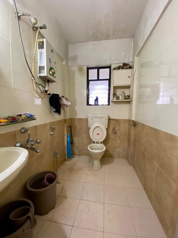 Bathroom, welworth-celina 3 Bedroom 1250 Sq.Ft. Apartment In Baner Pune 10534999