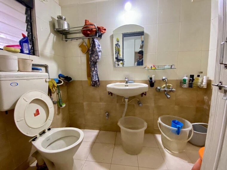 Bathroom, welworth-celina 3 Bedroom 1250 Sq.Ft. Apartment In Baner Pune 10534999