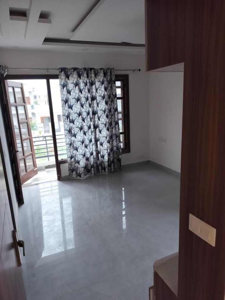 Room, aerocity 3 Bedroom 250 Sq.Ft. Builder Floor In Aerocity Mohali 10535016