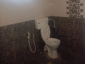 Bathroom in 2 BHK Apartment at Beluvai – for Rent