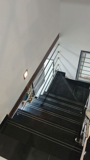 Staircase in 1 BHK Apartment at Gokhalenagar – for Rent