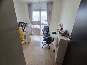 Team Area in 2 BHK Apartment at Hiranandani Atlantis, Powai – for Rent