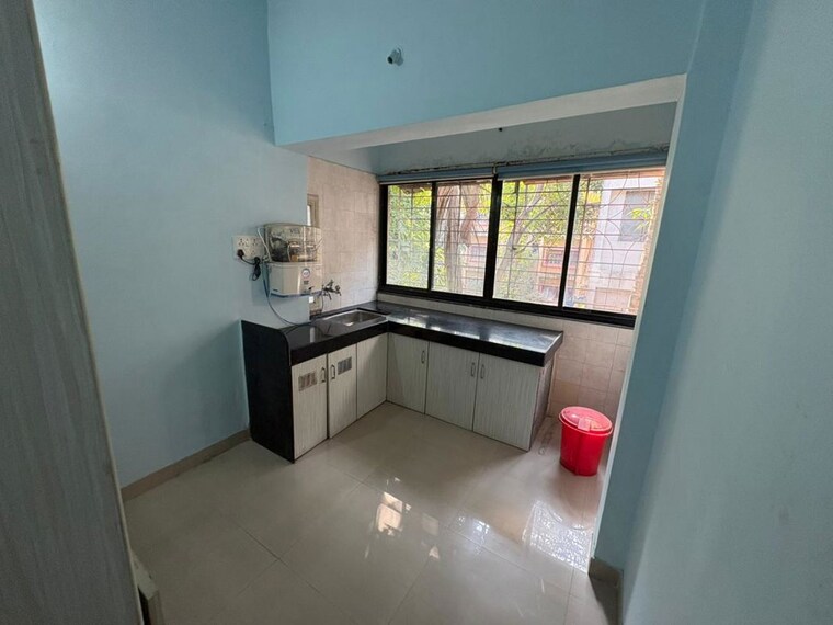 Kitchen, model colony 1 Bedroom 800 Sq.Ft. Apartment In Model Colony Pune 10535047