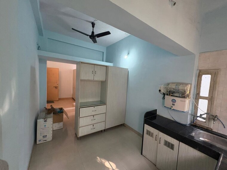 Kitchen, model colony 1 Bedroom 800 Sq.Ft. Apartment In Model Colony Pune 10535047