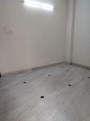 1 BHK Builder Floor For Rent in Govindpuri