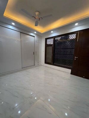 Room in 1 BHK Builder Floor at Chattarpur – for Rent