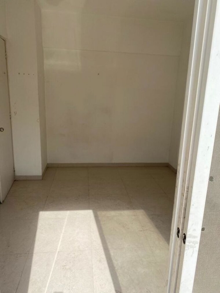 Room, surmani-complex 1 Bedroom 550 Sq.Ft. Apartment In Model Colony Pune 10535079
