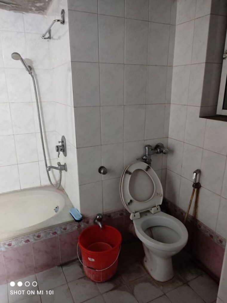 Bathroom, surmani-complex 1 Bedroom 550 Sq.Ft. Apartment In Model Colony Pune 10535079