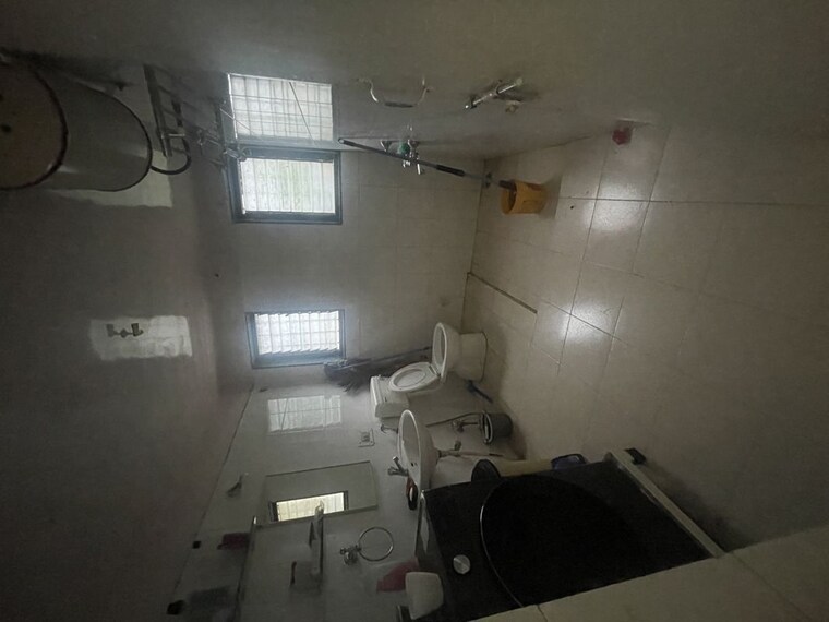 Bathroom, model colony 4 Bedroom 2400 Sq.Ft. Independent House In Model Colony Pune 10535100
