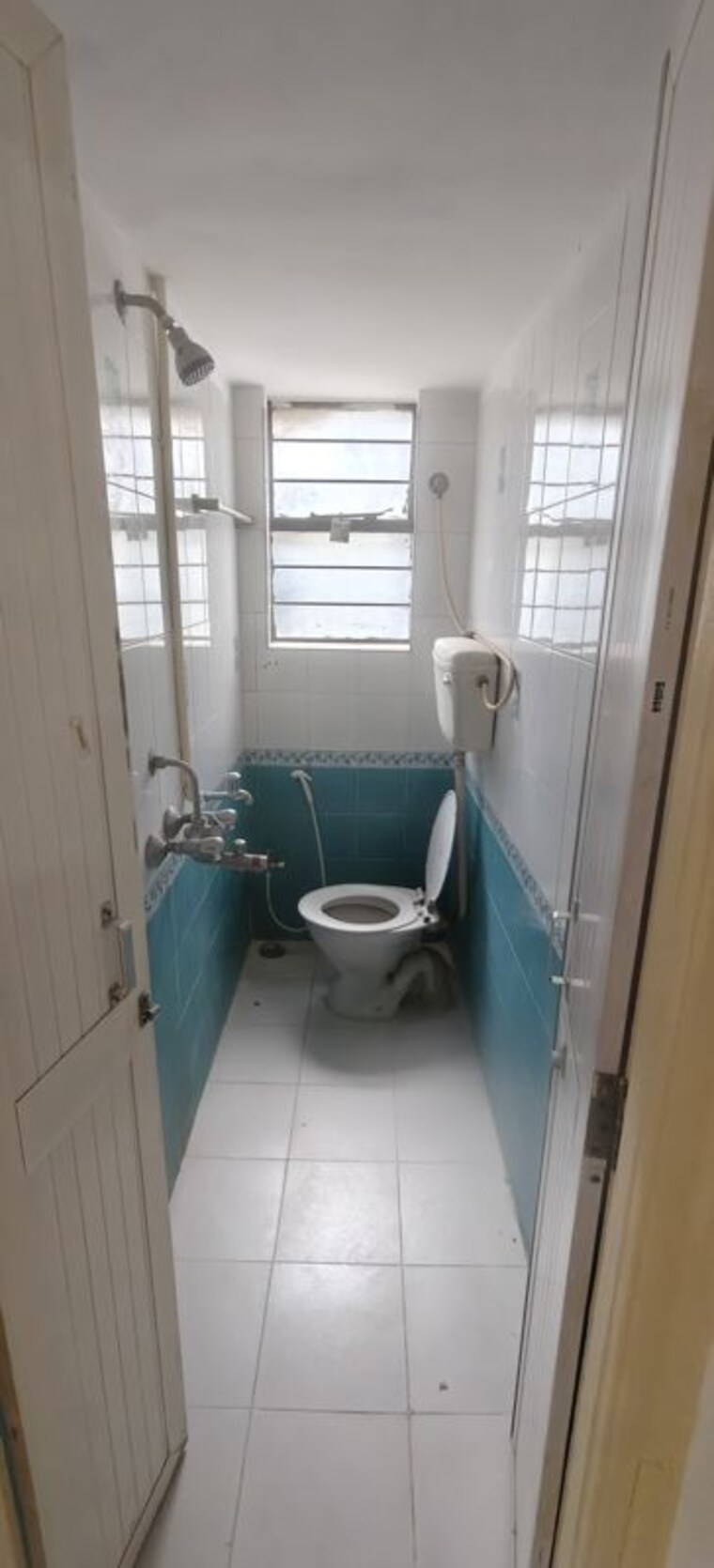 Attached Bathroom, senapati bapat road 2 Bedroom 900 Sq.Ft. Apartment In Senapati Bapat Road Pune 10535022