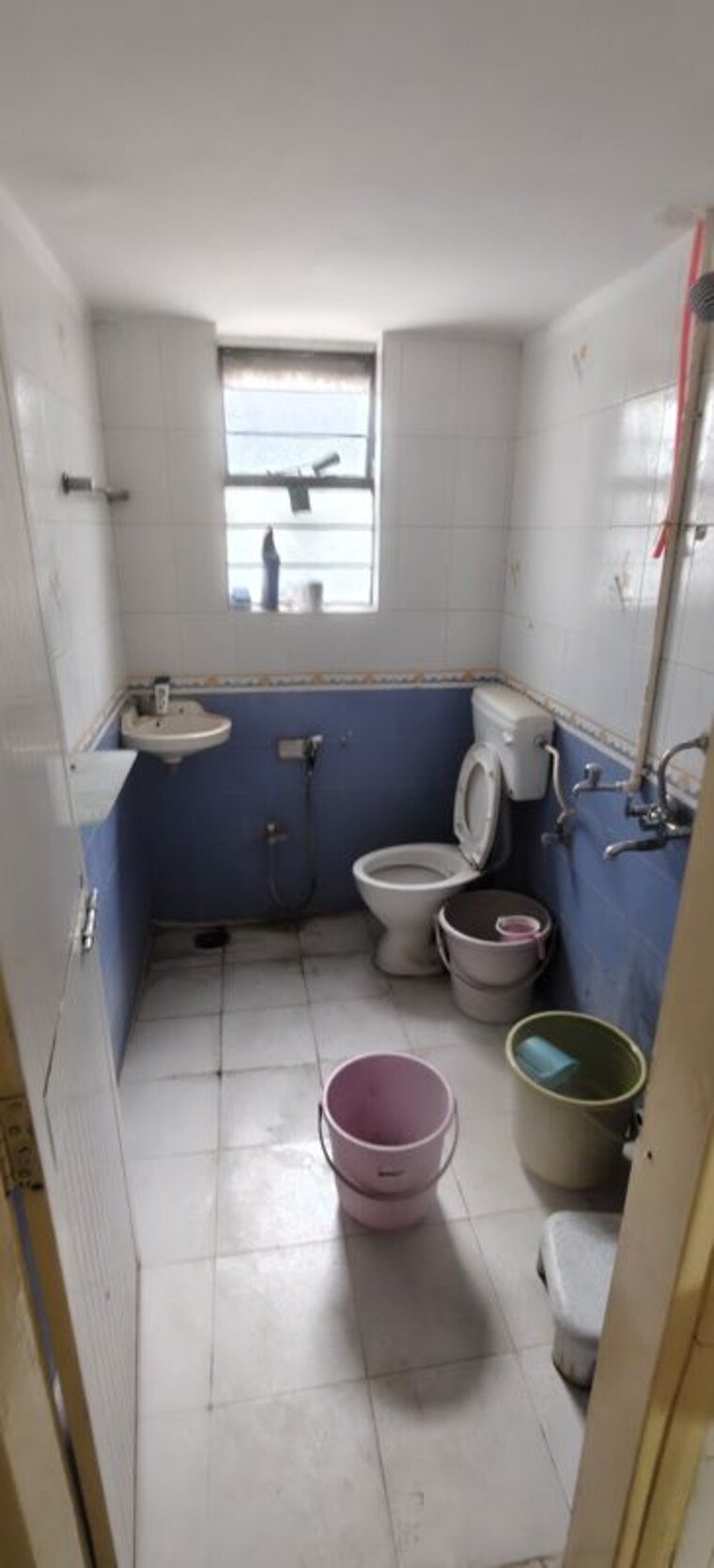 Attached Bathroom, senapati bapat road 2 Bedroom 900 Sq.Ft. Apartment In Senapati Bapat Road Pune 10535022
