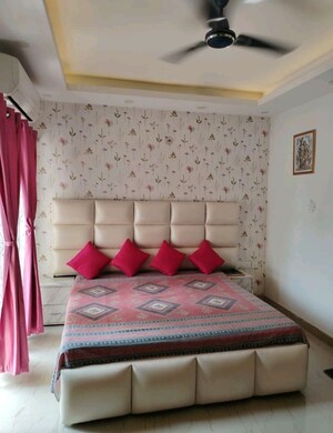 Bedroom in 2 BHK Apartment at Nimbus Express Park View, Chi V Greater Noida – for Rent