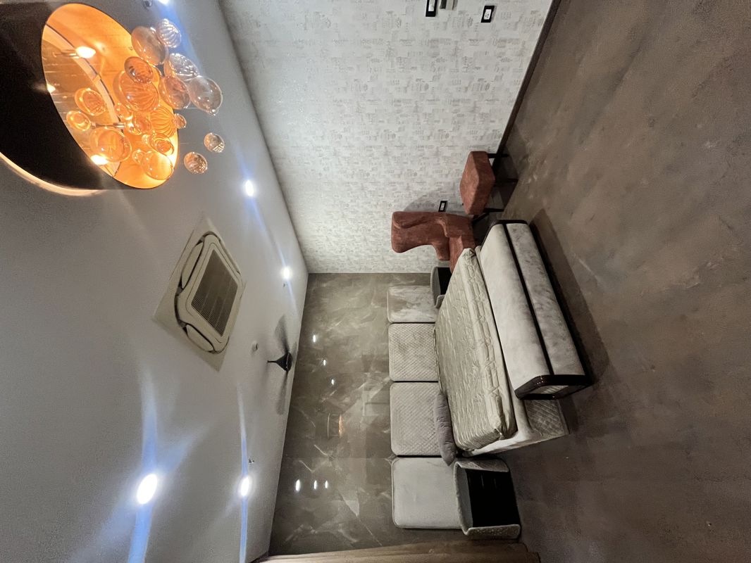5 BHK + Prayer Room,Servant Room,Study Room,Basement,Store Room 8000 Sq.Ft. Villa in Dasnac The Jewel