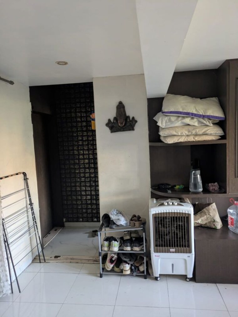 Team Area, prithvi-sarovar 3.5 Bedroom 2000 Sq.Ft. Apartment In Model Colony Pune 10535127
