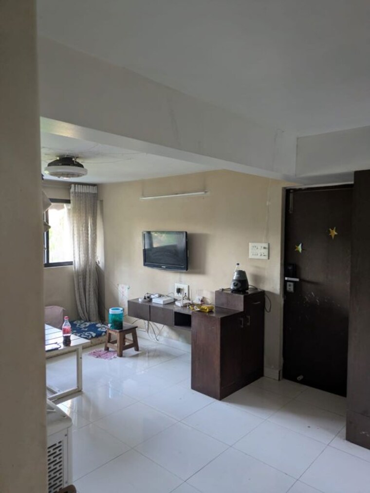 Team Area, prithvi-sarovar 3.5 Bedroom 2000 Sq.Ft. Apartment In Model Colony Pune 10535127