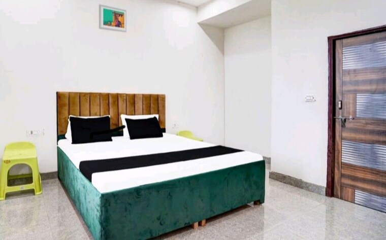 Bedroom, migsun-twiinz 1 RK 200 Sq.Mt. Builder Floor In Eta Ii Greater Noida Greater Noida 10535136