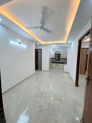 2 BHK Apartment For Rent in Chattarpur