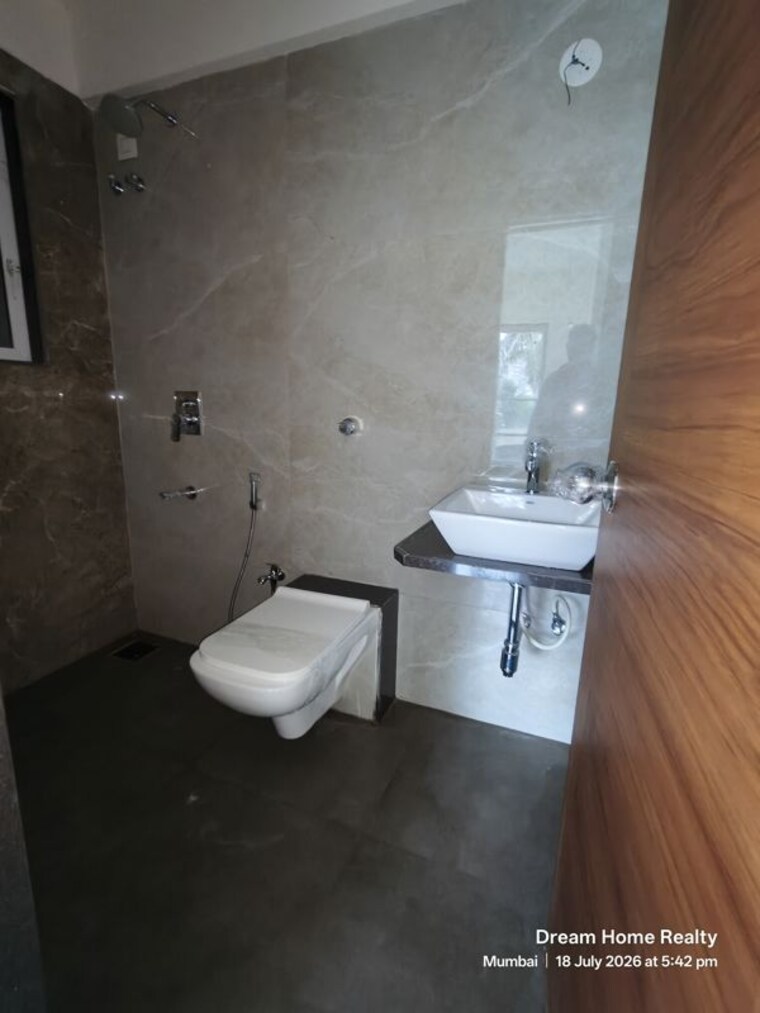 Bathroom, shristi-complex 2 Bedroom 859 Sq.Ft. Apartment In Andheri East Mumbai 10535152