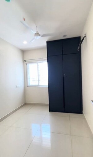 Room in 3.5 BHK Apartment at Prestige Tranquil, Kokapet – for Rent